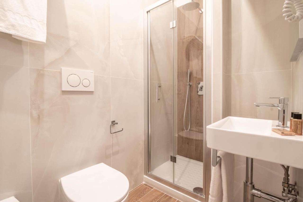 Dany Guest House Rzym Zewnętrze zdjęcie